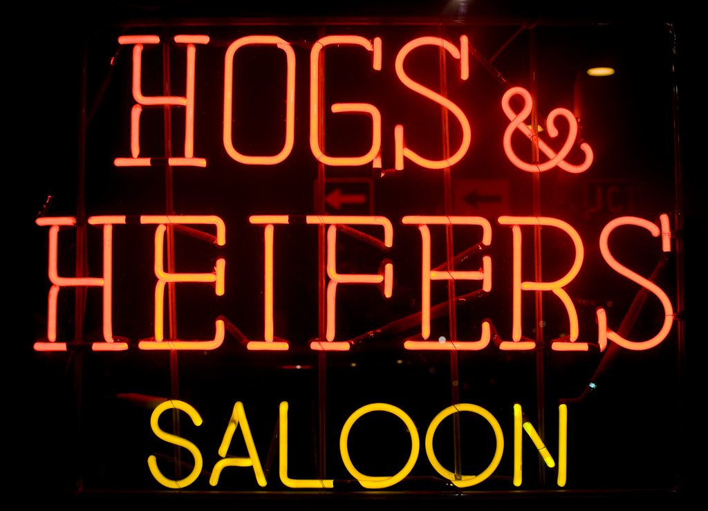 hogs-and-heifers-saloon